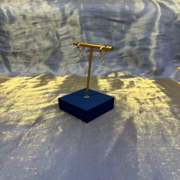 APM Monaco Eclat Gold Square Earrings - Picture 2 of 5